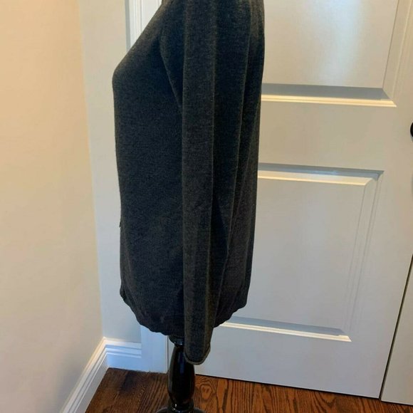 EUC D. EXTERIOR Cashmere Blend Taupe Gray Sweater - Picture 6 of 8